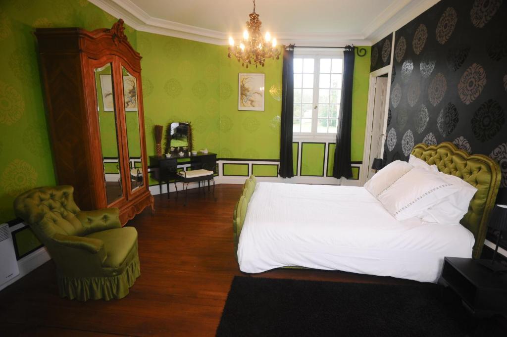 Chateau De Bertreville Bed and Breakfast Habitación foto