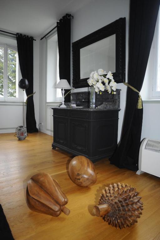 Chateau De Bertreville Bed and Breakfast Habitación foto
