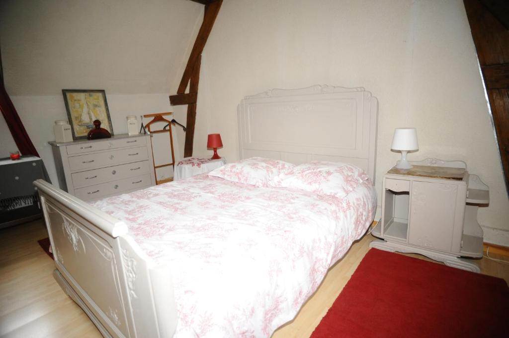 Chateau De Bertreville Bed and Breakfast Habitación foto